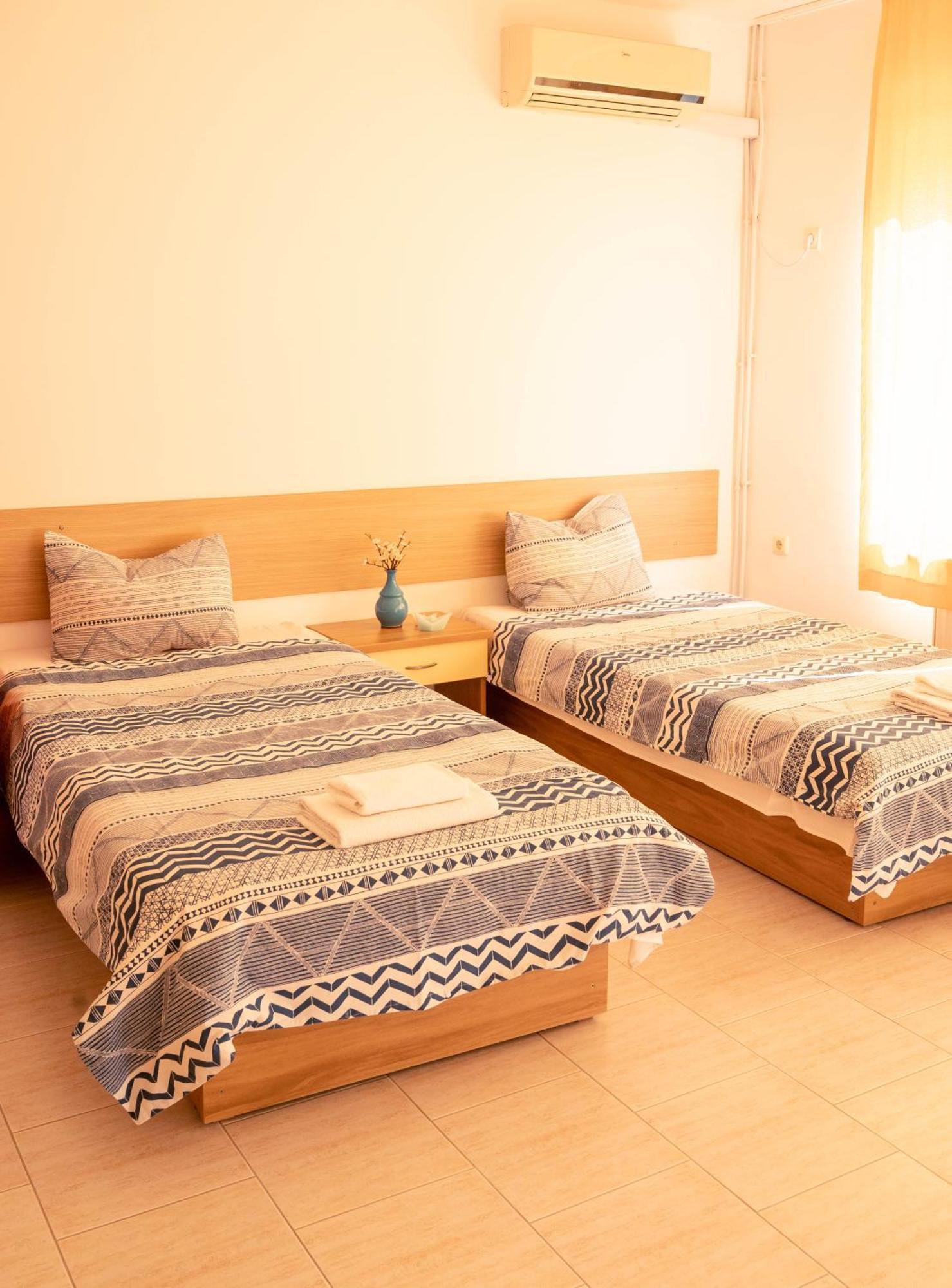 Perla Aparthotel Golden Sands Luaran gambar