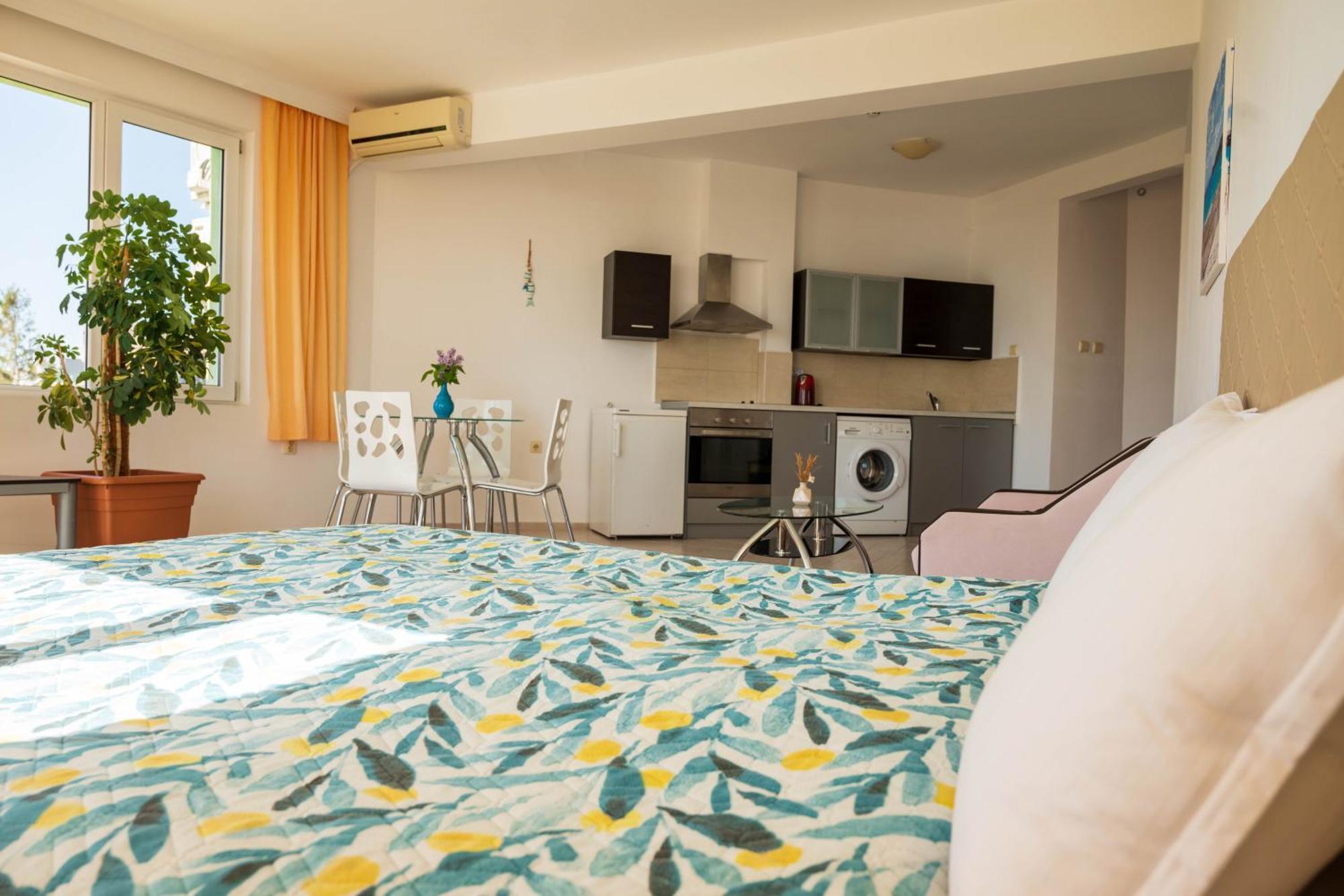 Perla Aparthotel Golden Sands Luaran gambar