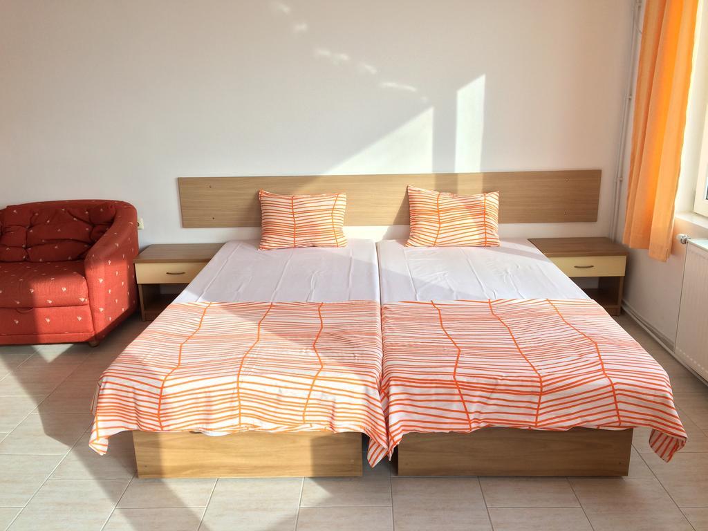 Perla Aparthotel Golden Sands Luaran gambar